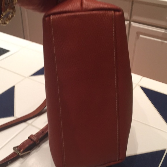 Dooney and Bourke purse - Picture 4 of 8